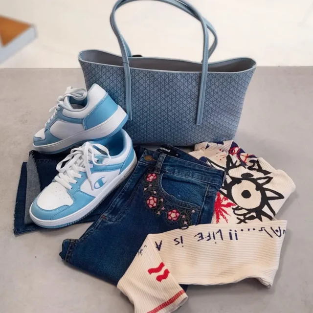 Ok, l'estate è bella ma....
Hai visto i nuovi arrivi autunnali?😃🍂
Corri a scoprire il tuo preferito 🤩
#newcollection❤️ #autunno🍁 #modadonna #outfitinspiration #shoppinglaperla